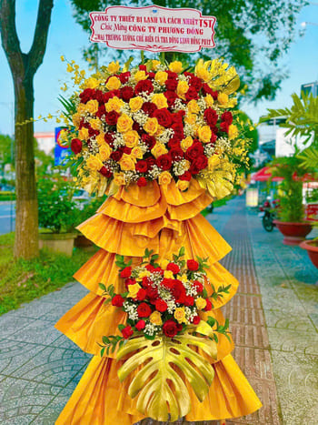 Shop Hoa Tươi Xã Phạm Ngũ Lão Hưng Yên Thợ Cắm Hoa Sang Trọng