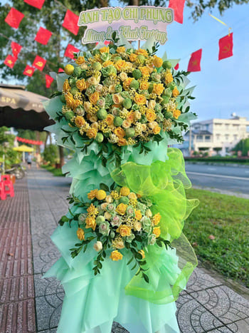 Shop Hoa Tươi Xã Quỳnh Phụ Hưng Yên Thợ Thiết Kế Hoa Ấn Tượng