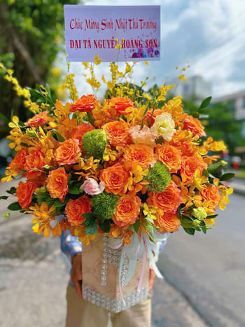 Shop Hoa Tươi Phường Hà Đông Hà Nội Đội Ngũ Nhân Viên Thiết Kế Hoa Chuyên Nghiệp