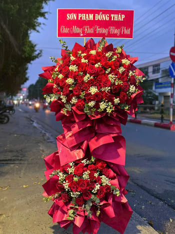 Shop Hoa Tươi Xã Đa Phúc Hà Nội Nhân Viên Thiết Kế Hoa Ấn Tượng