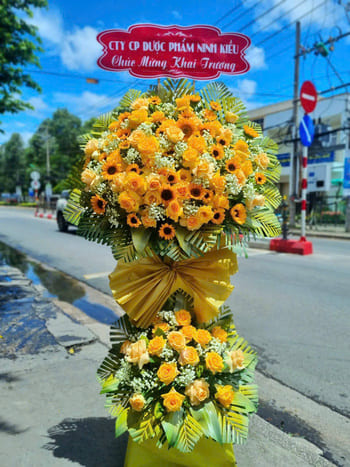 Shop Hoa Tươi Xã Nam Ninh Ninh Bình Thợ Thiết Kế Hoa Sang Trọng